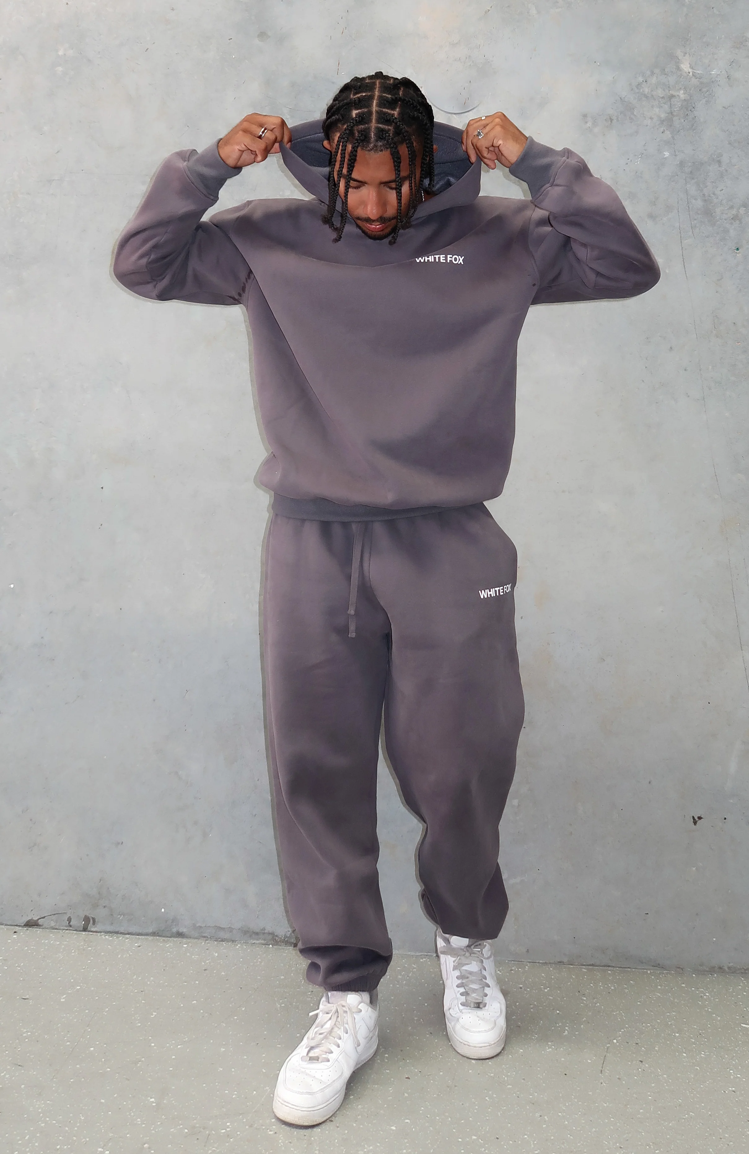 Core Classic Sweatpants Volcanic - Image 2