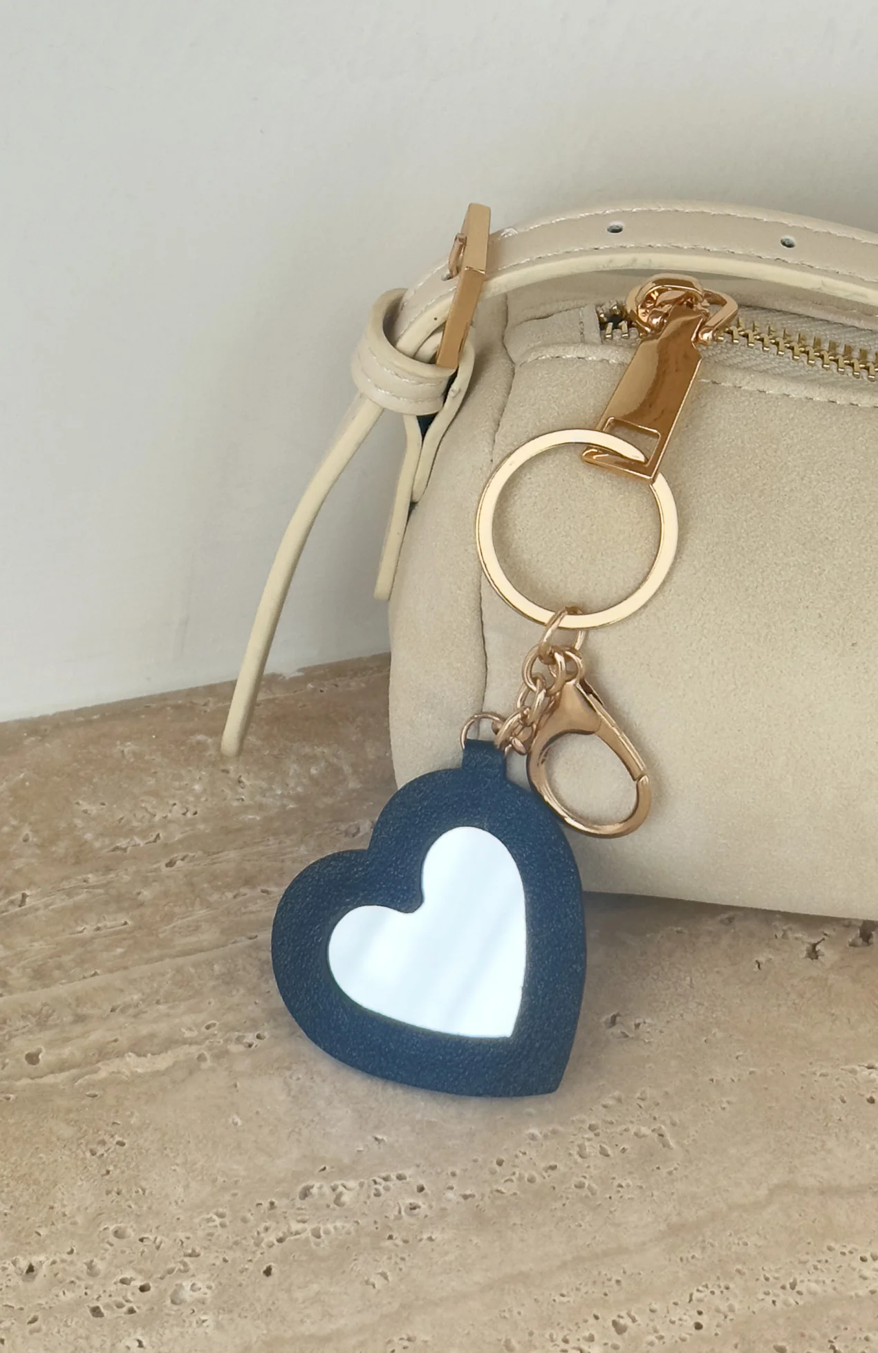 Haven Keychain Black - Image 3