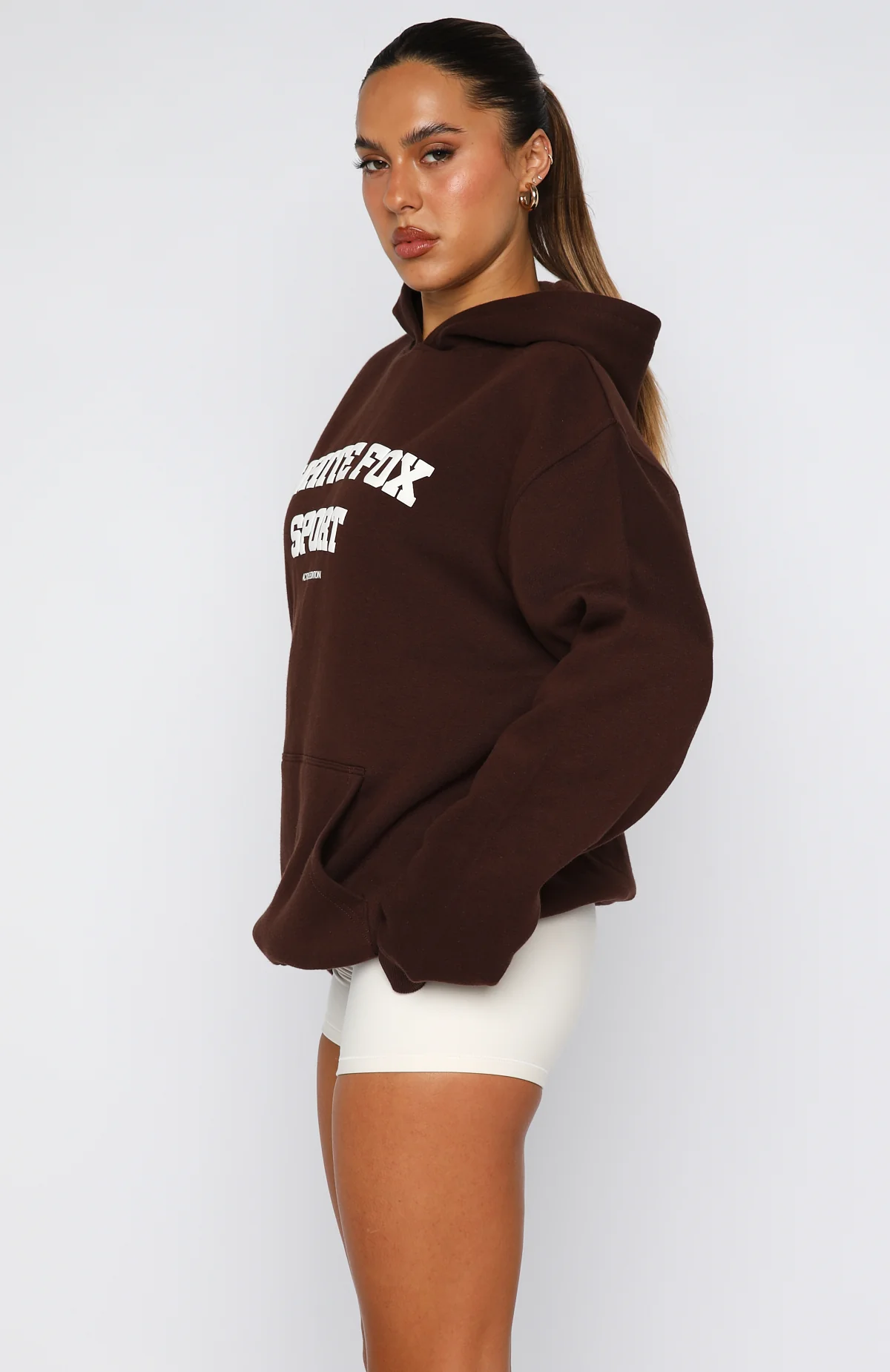 Winning Team Oversized Hoodie Chocolate - Image 4